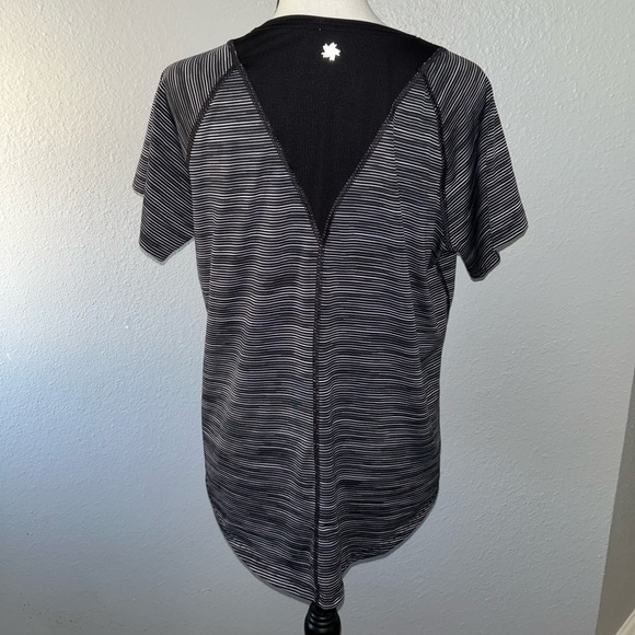 New Tek Gear Women’s BaseLayer Tee Shirt Large - Black Spacedye - Picture 3 of 4